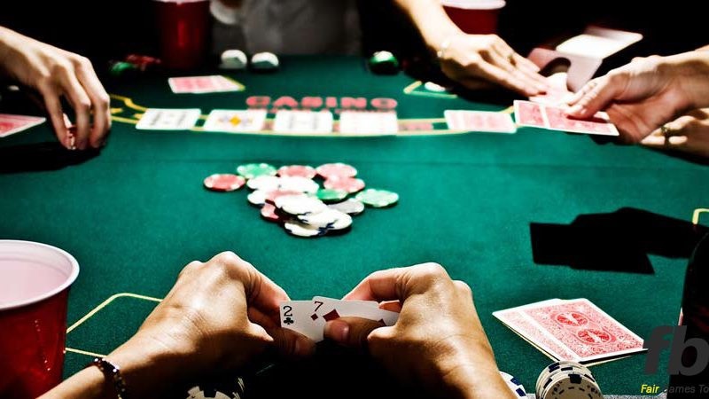 Xì tố và Poker có phải 2 tựa game khác nhau?